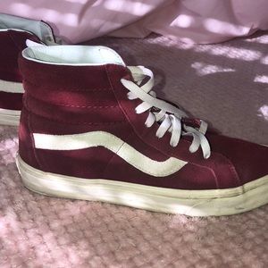 burgundy sk8 hi